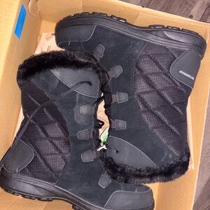 Columbia Black Winter Boots with Fur Trim